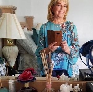 Meet your Posher, Narda